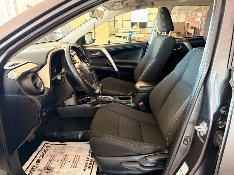 2018 Toyota RAV4 4th Gen - Image 11 of 12
