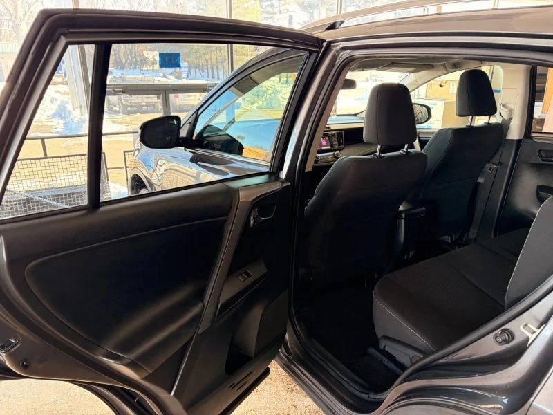 2018 Toyota RAV4 4th Gen - Image 12 of 12