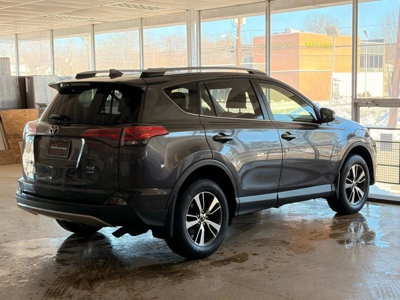 2018 Toyota RAV4 4th Gen - Image 7 of 12
