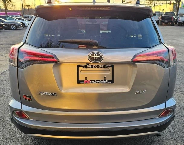 2018 Toyota RAV4 4th Gen - Image 6 of 21