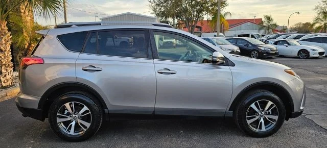 2018 Toyota RAV4 4th Gen - Image 11 of 21