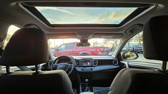 2018 Toyota RAV4 4th Gen - Image 17 of 21