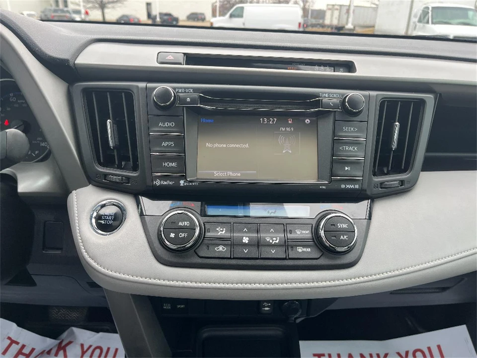 2018 Toyota RAV4 4th Gen - Image 21 of 31
