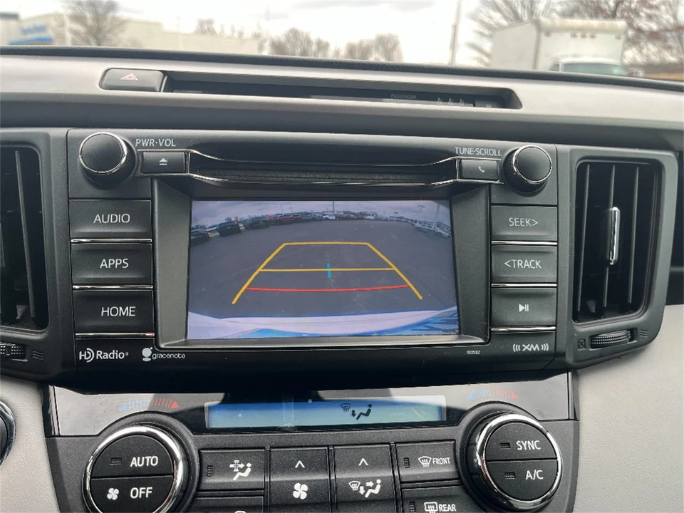 2018 Toyota RAV4 4th Gen - Image 23 of 31