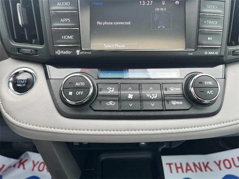 2018 Toyota RAV4 4th Gen - Image 25 of 31