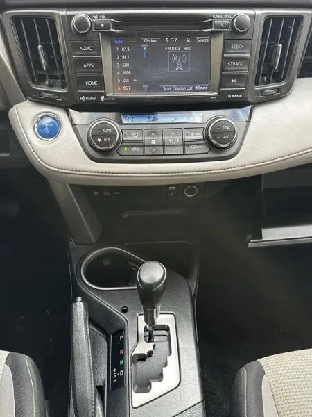 2018 Toyota RAV4 4th Gen - Image 12 of 12