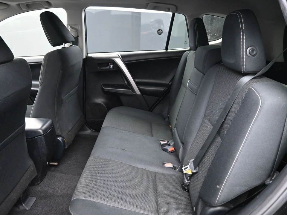 2018 Toyota RAV4 4th Gen - Image 20 of 21