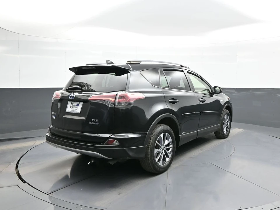 2018 Toyota RAV4 4th Gen - Image 6 of 21