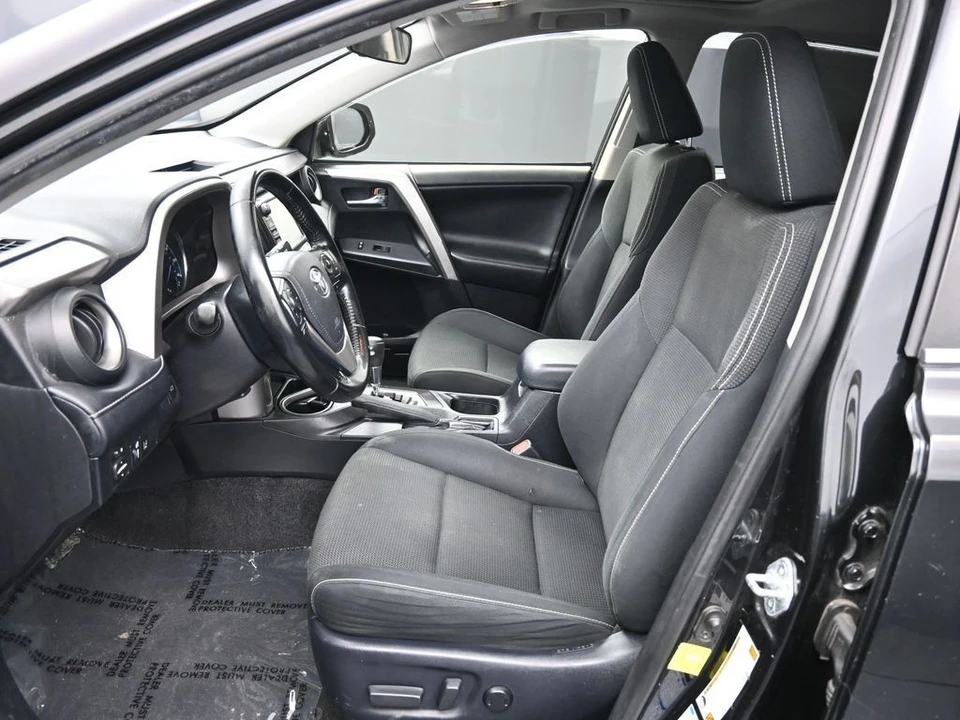 2018 Toyota RAV4 4th Gen - Image 18 of 21