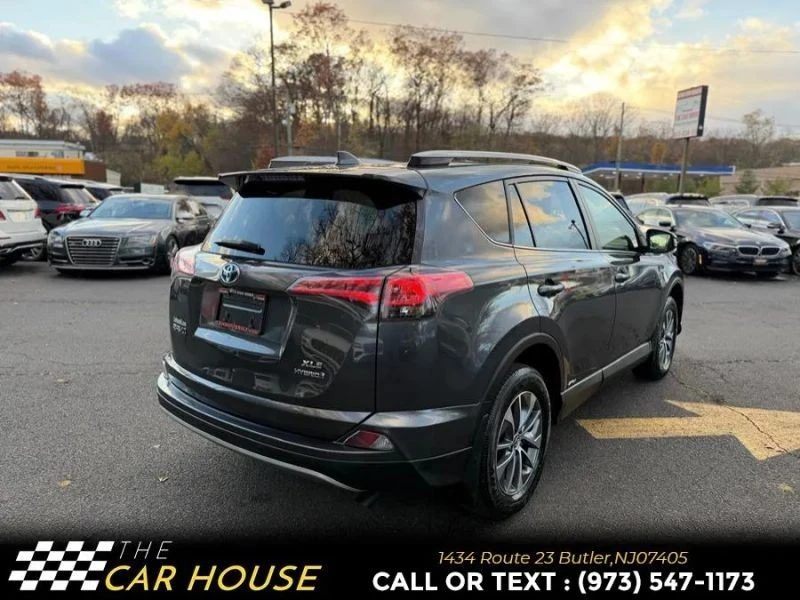 2018 Toyota RAV4 4th Gen - Image 12 of 12