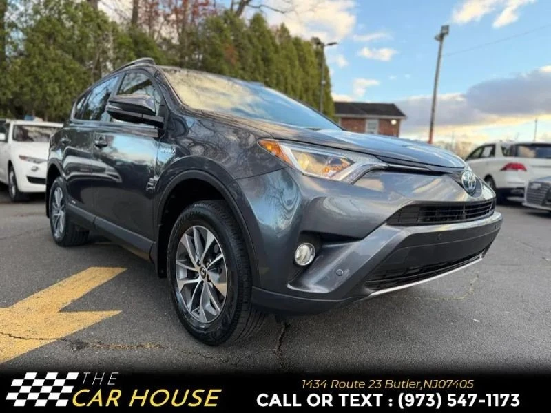 2018 Toyota RAV4 4th Gen - Image 6 of 12