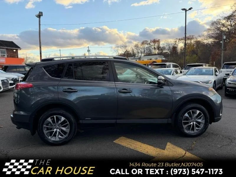 2018 Toyota RAV4 4th Gen - Image 7 of 12