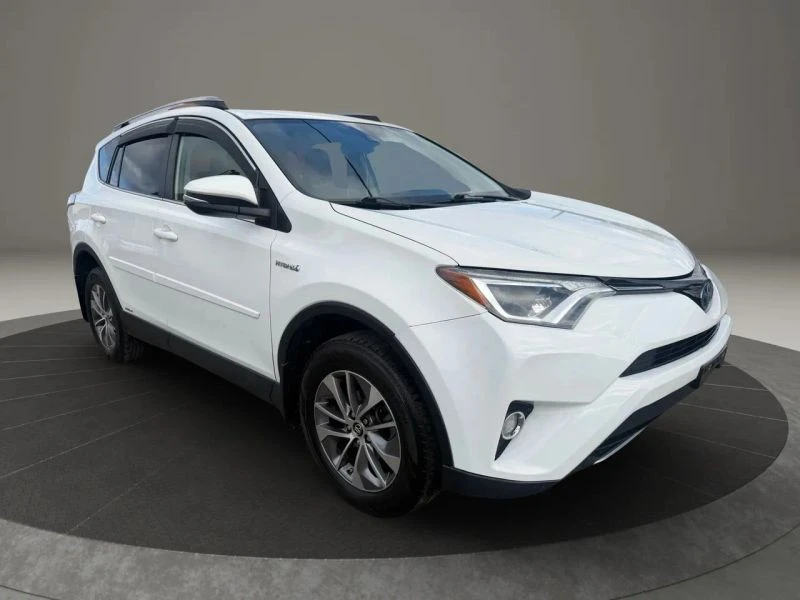2018 Toyota RAV4 4th Gen - Image 3 of 12