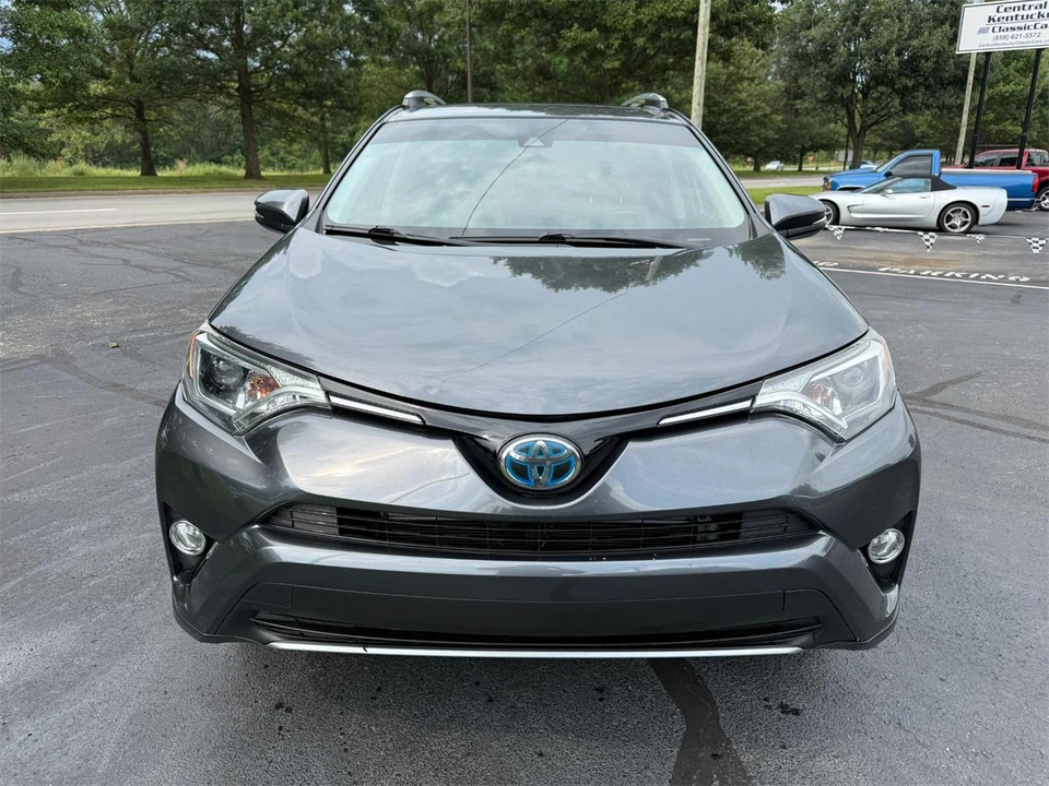 2018 Toyota RAV4 4th Gen - Image 4 of 25