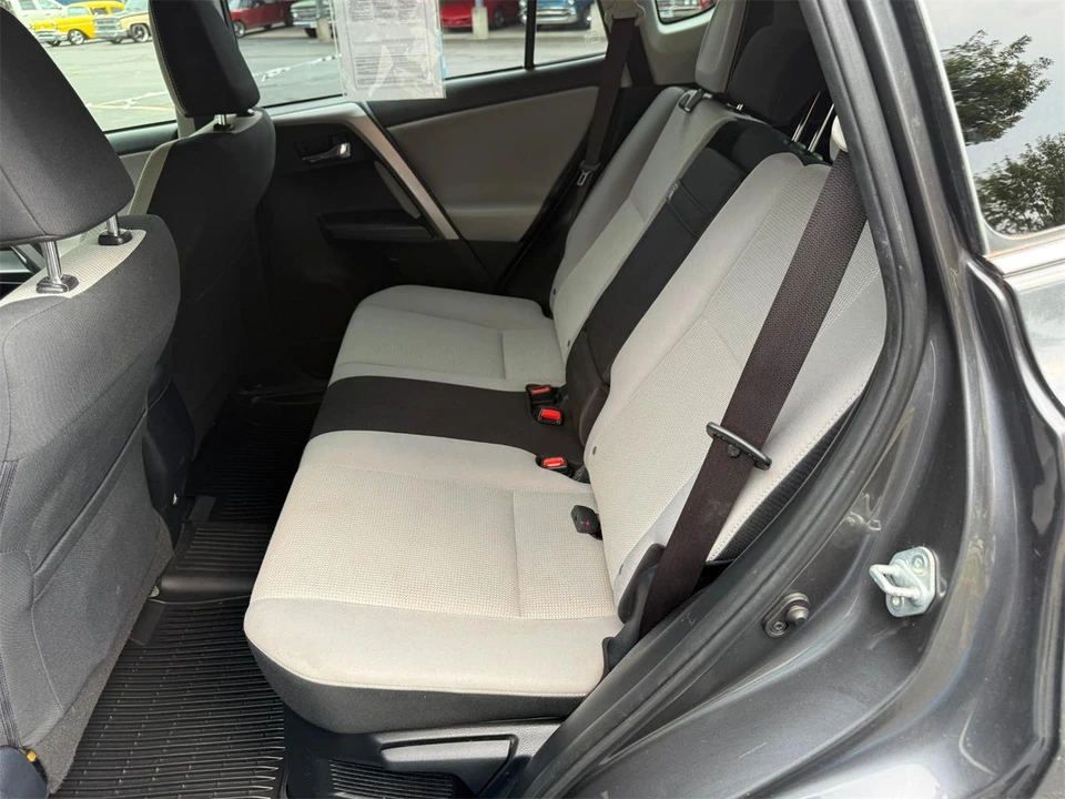 2018 Toyota RAV4 4th Gen - Image 15 of 25