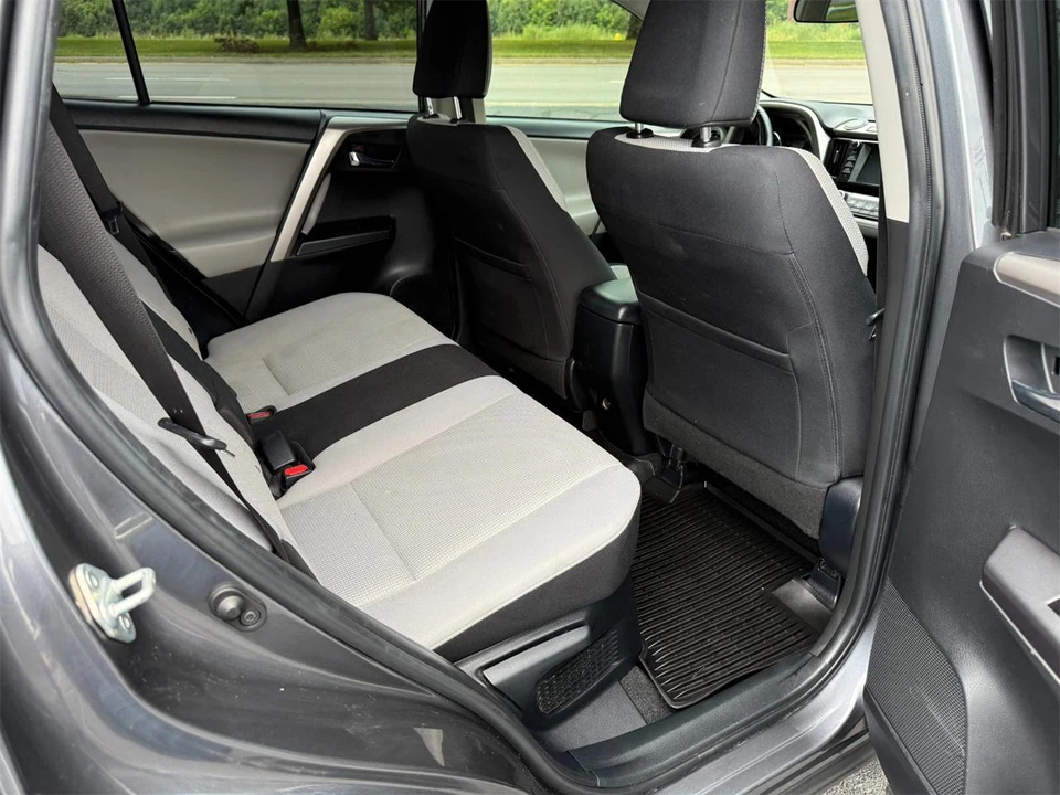 2018 Toyota RAV4 4th Gen - Image 16 of 25