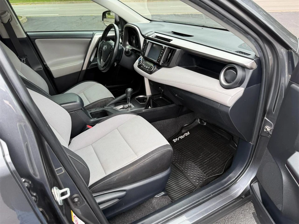 2018 Toyota RAV4 4th Gen - Image 18 of 25