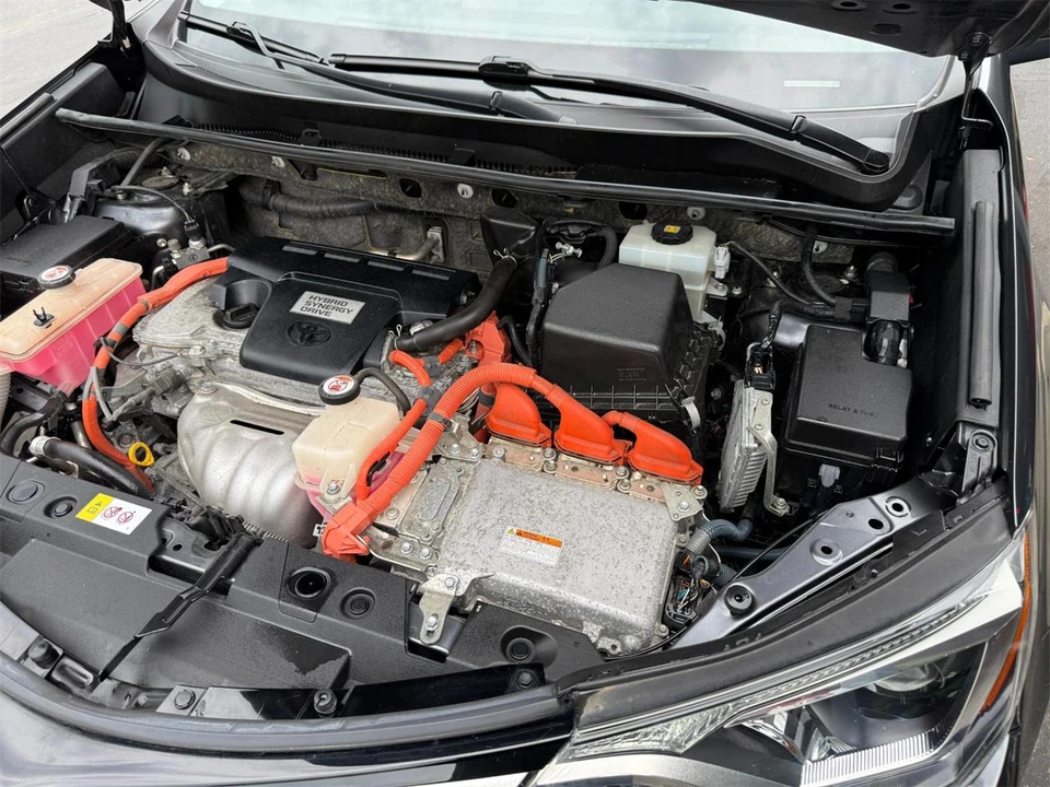 2018 Toyota RAV4 4th Gen - Image 25 of 25