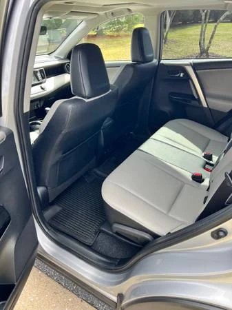 2018 Toyota RAV4 4th Gen - Image 10 of 16