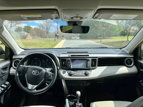 2018 Toyota RAV4 4th Gen - Image 13 of 16