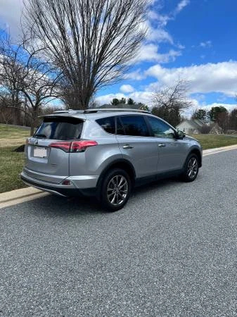 2018 Toyota RAV4 4th Gen - Image 8 of 16