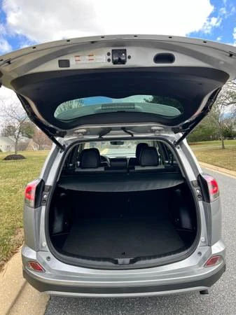 2018 Toyota RAV4 4th Gen - Image 15 of 16