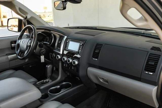 2018 Toyota Sequoia 2nd Gen - Image 16 of 21