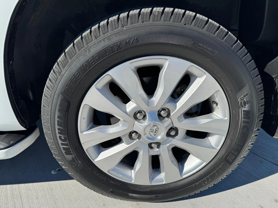 2018 Toyota Sequoia 2nd Gen - Image 21 of 31