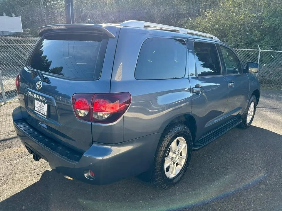 2018 Toyota Sequoia 2nd Gen - Image 4 of 19