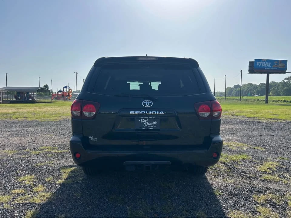 2018 Toyota Sequoia 2nd Gen - Image 6 of 15