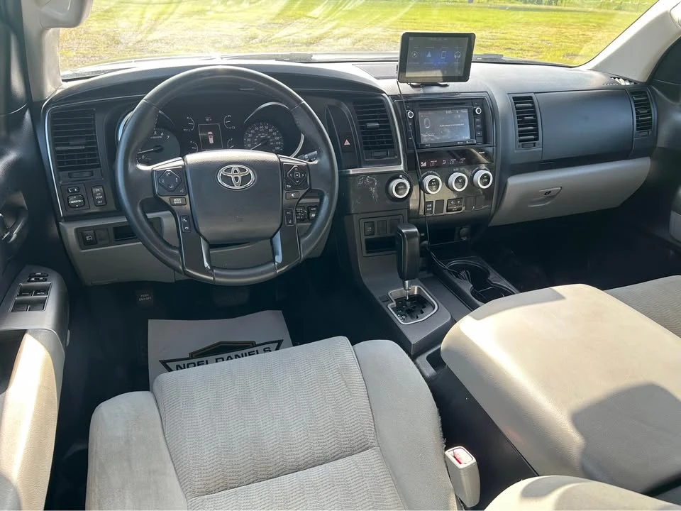 2018 Toyota Sequoia 2nd Gen - Image 10 of 15