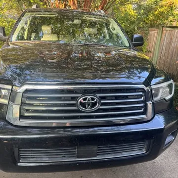 2018 Toyota Sequoia SR5 Sport Utility 4D