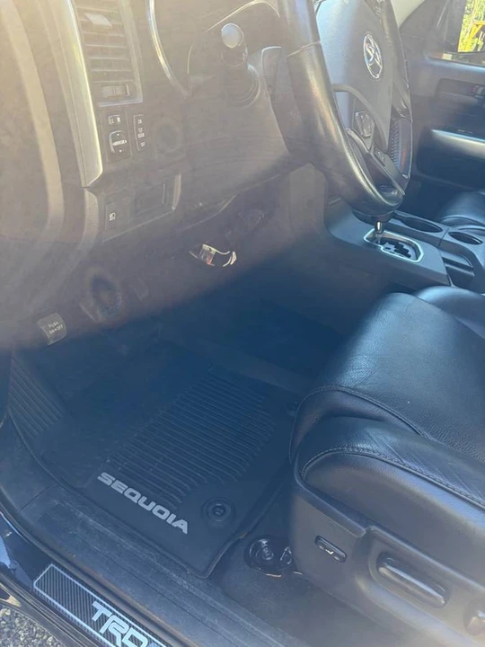 2018 Toyota Sequoia 2nd Gen - Image 11 of 19