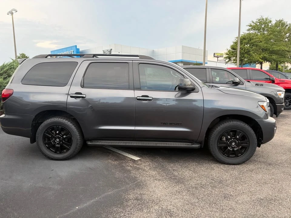 2018 Toyota Sequoia 2nd Gen - Image 2 of 7
