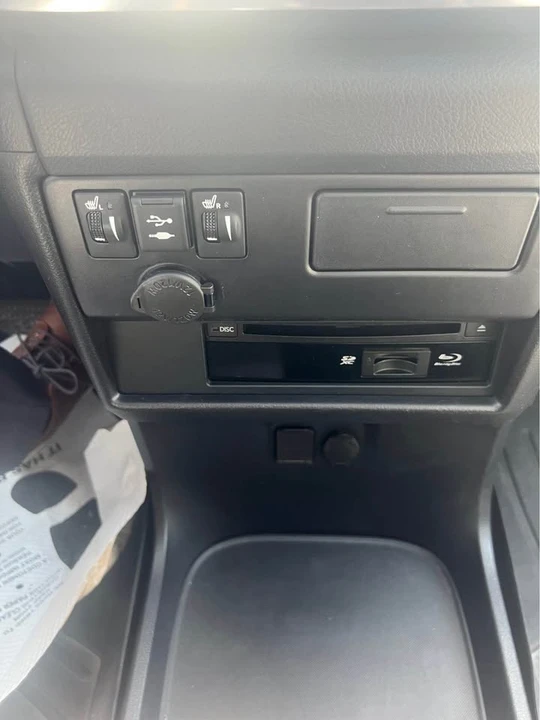 2018 Toyota Sienna 3rd Gen - Image 9 of 20