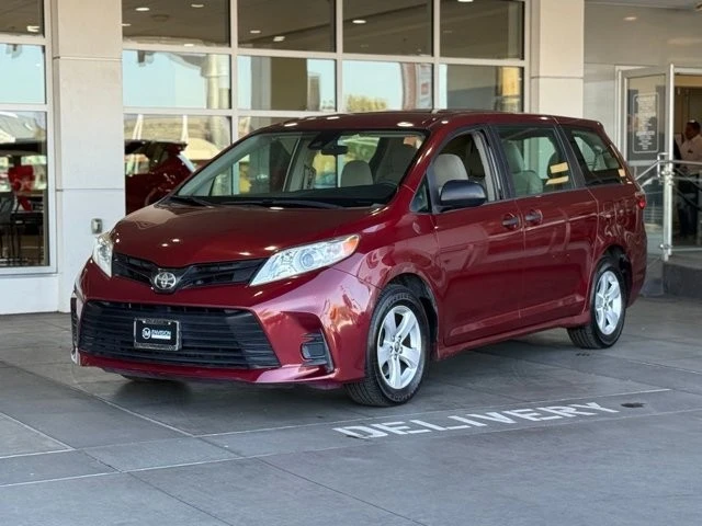 2018 Toyota Sienna 3rd Gen - Image 2 of 21