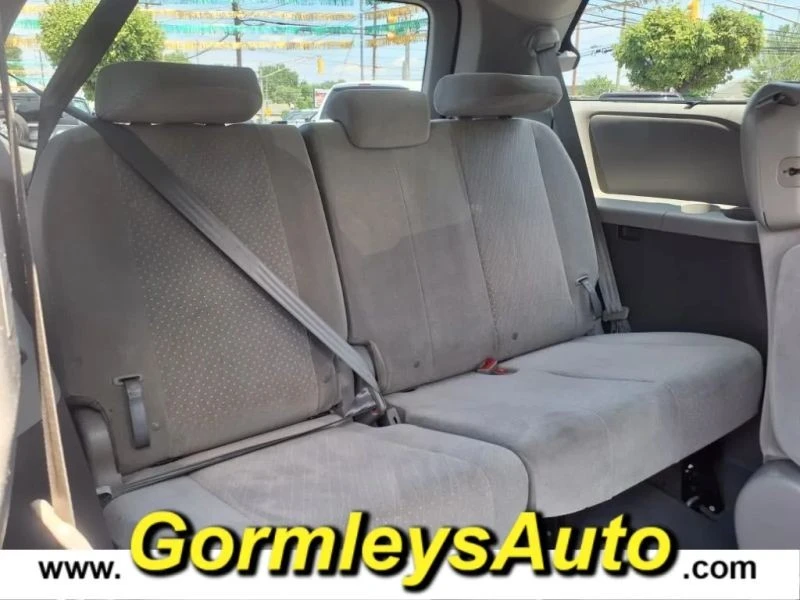 2018 Toyota Sienna 3rd Gen - Image 8 of 12
