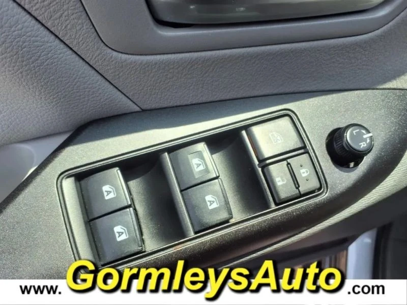 2018 Toyota Sienna 3rd Gen - Image 11 of 12