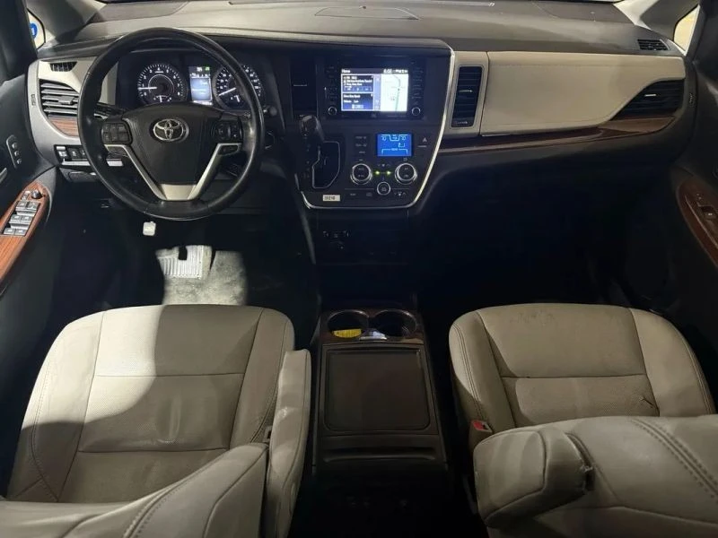 2018 Toyota Sienna 3rd Gen - Image 8 of 12