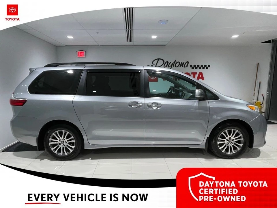 2018 Toyota Sienna 3rd Gen - Image 4 of 12