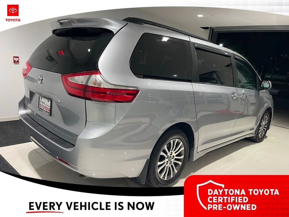 2018 Toyota Sienna 3rd Gen - Image 7 of 12