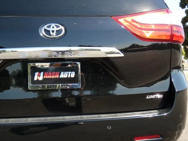 2018 Toyota Sienna 3rd Gen - Image 8 of 21