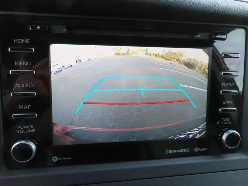 2018 Toyota Sienna 3rd Gen - Image 9 of 12