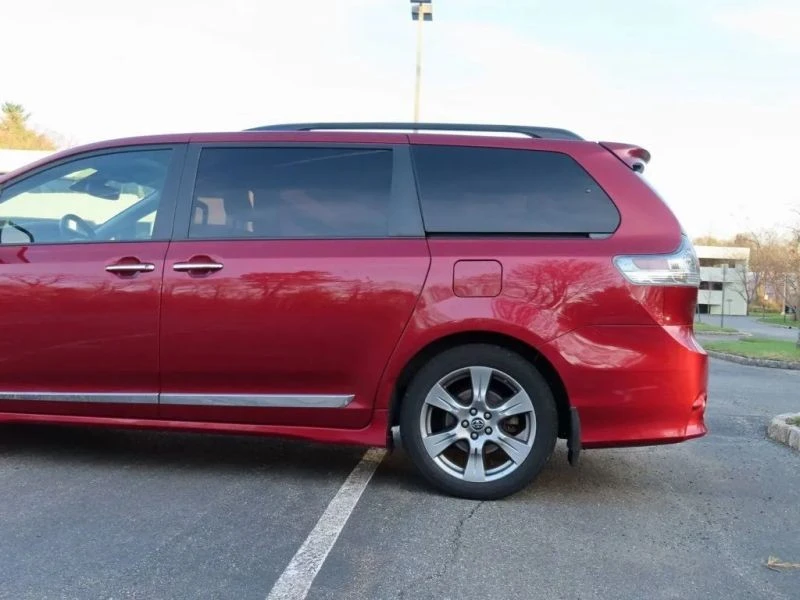 2018 Toyota Sienna 3rd Gen - Image 12 of 12