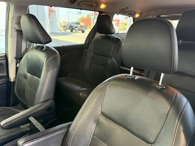 2018 Toyota Sienna 3rd Gen - Image 21 of 21