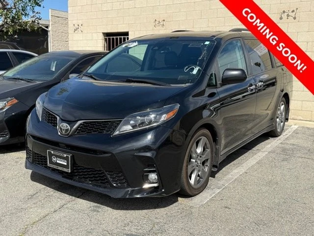 2018 Toyota Sienna 3rd Gen - Image 3 of 9