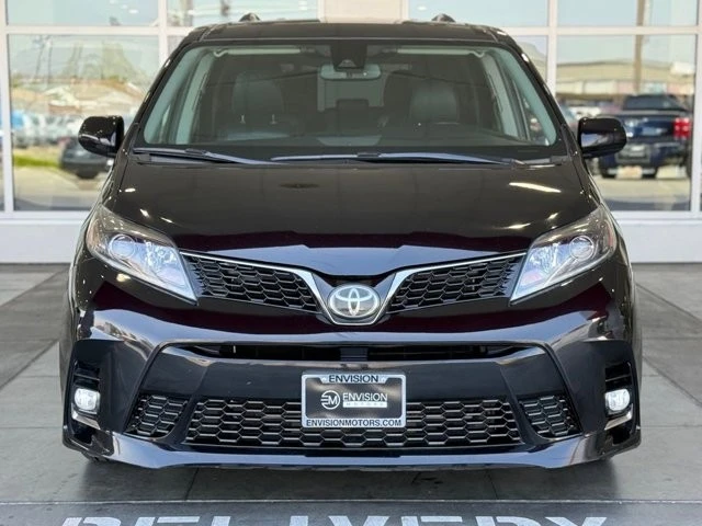 2018 Toyota Sienna 3rd Gen - Image 4 of 21