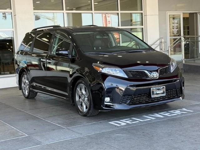 2018 Toyota Sienna 3rd Gen - Image 6 of 21