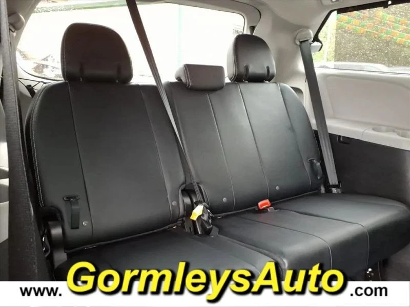2018 Toyota Sienna 3rd Gen - Image 8 of 12