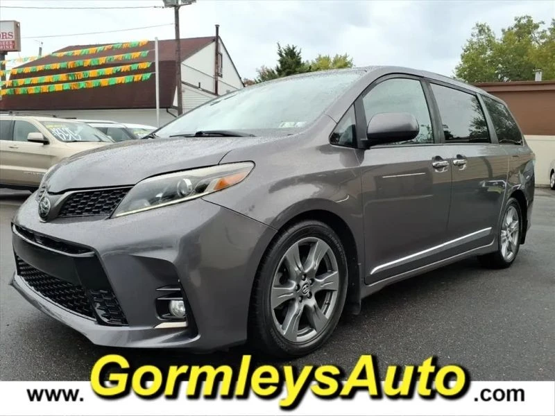 2018 Toyota Sienna 3rd Gen - Image 2 of 12